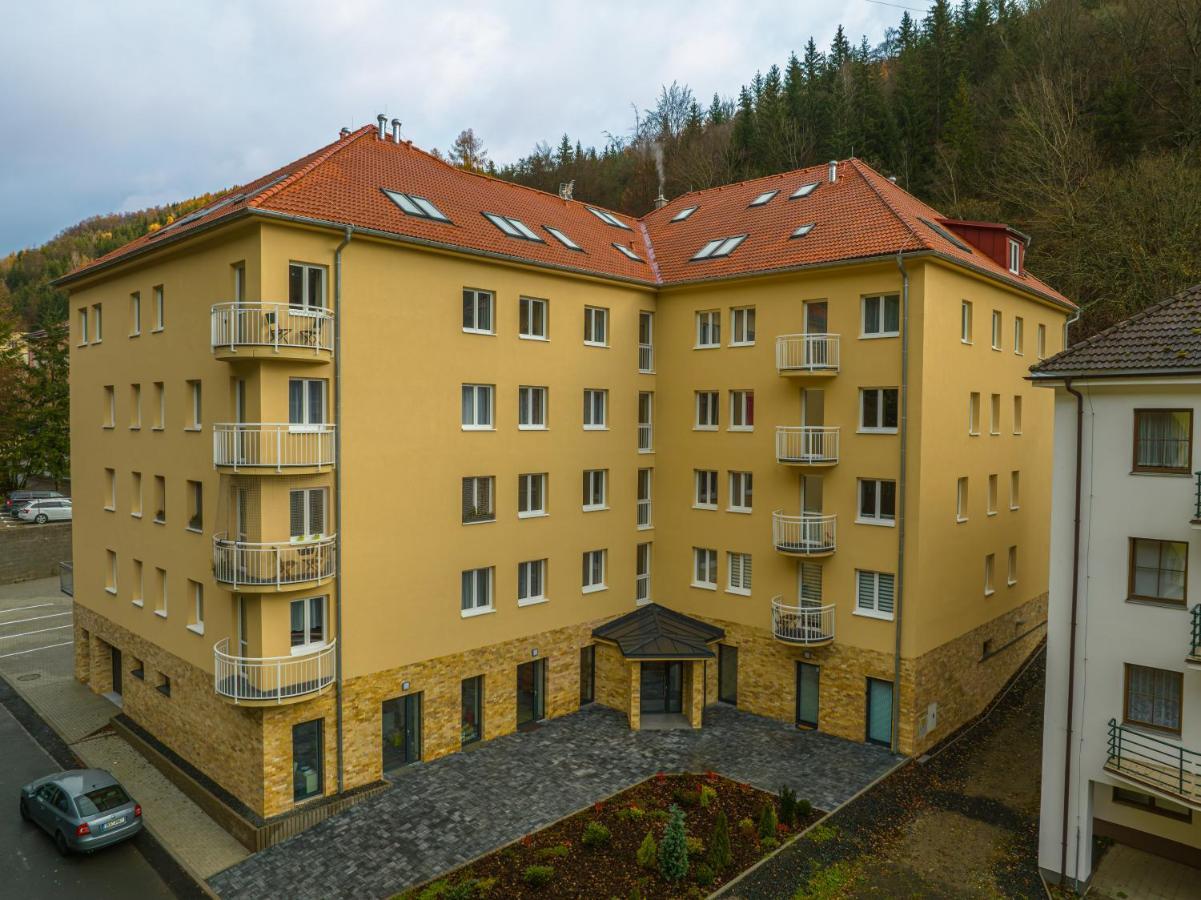 Forest Apartment With Sauna 亚希莫夫 外观 照片
